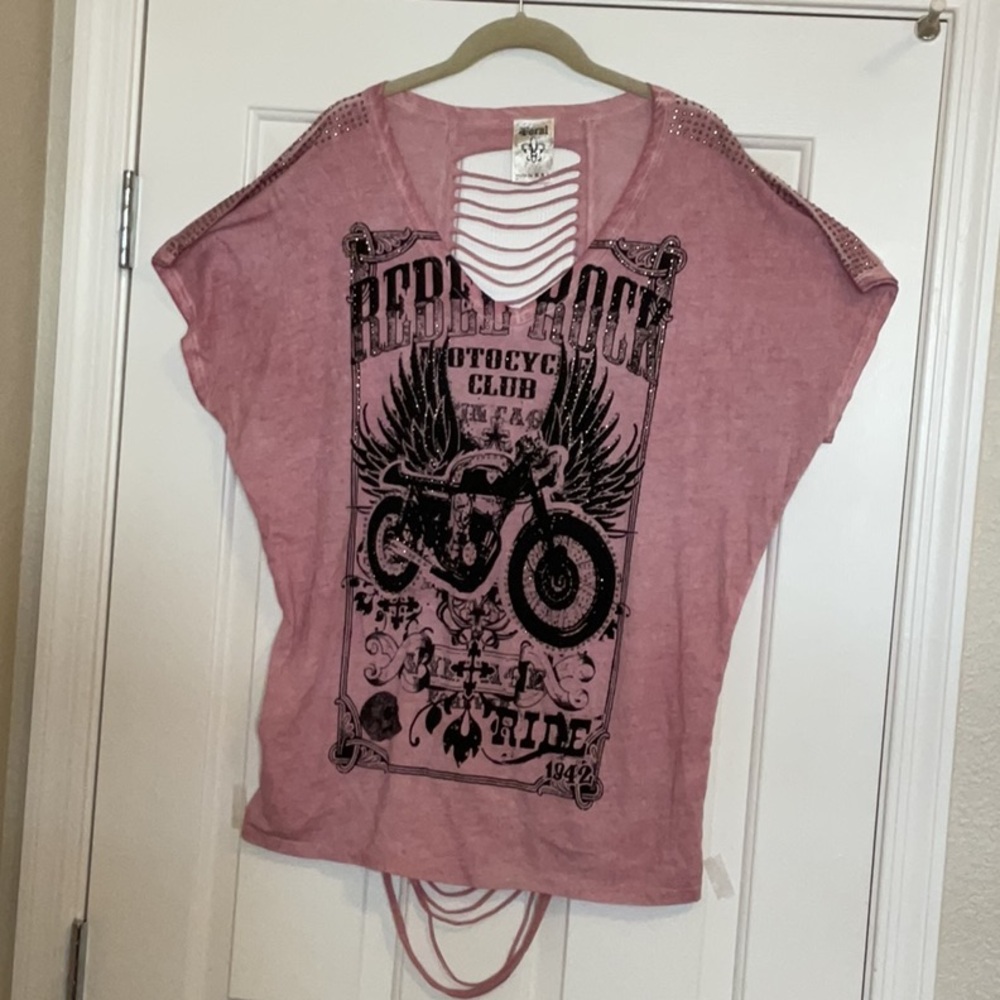 Vocal Pink Studded Graphic Tee, ladder back, size XL